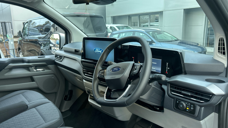 Ford Tourneo Custom 340 L2 Petrol Fwd 2.5 PHEV 232ps H1 Titanium 8 seater Auto